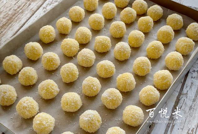 孩子愛吃的小甜點(diǎn),奶香濃郁的黃金椰蓉球,無需打發(fā),簡單又好吃